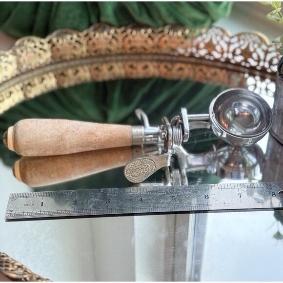 Vintage Benedict Indestructo Ice Cream Scoop w/ Hard Wood Handle Used Scooper - Picture 9 of 9